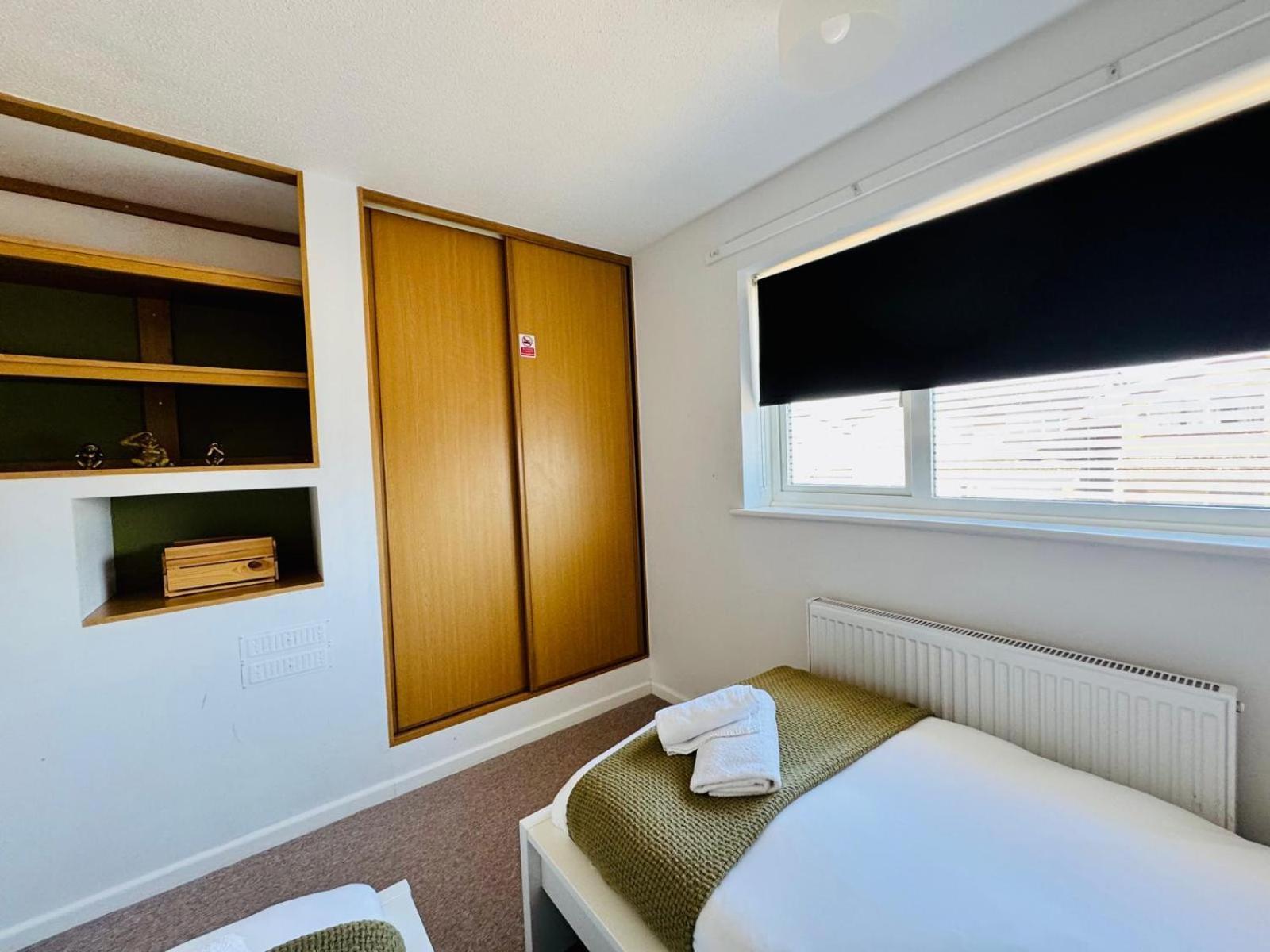2 Bed House, Sleeps 6, Dog Friendly, Close To A14 M11, With Garden & Parking Long Stay Work Contractor Leisure, Jade CBG Exterior foto
